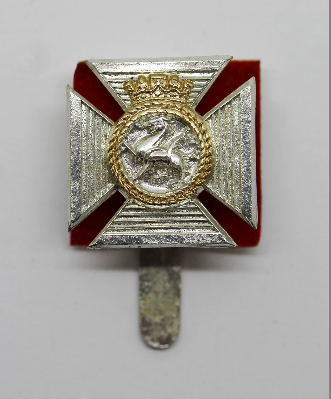 Duke of Edinburgh Regiment Anodised (Staybrite) Cap Badge