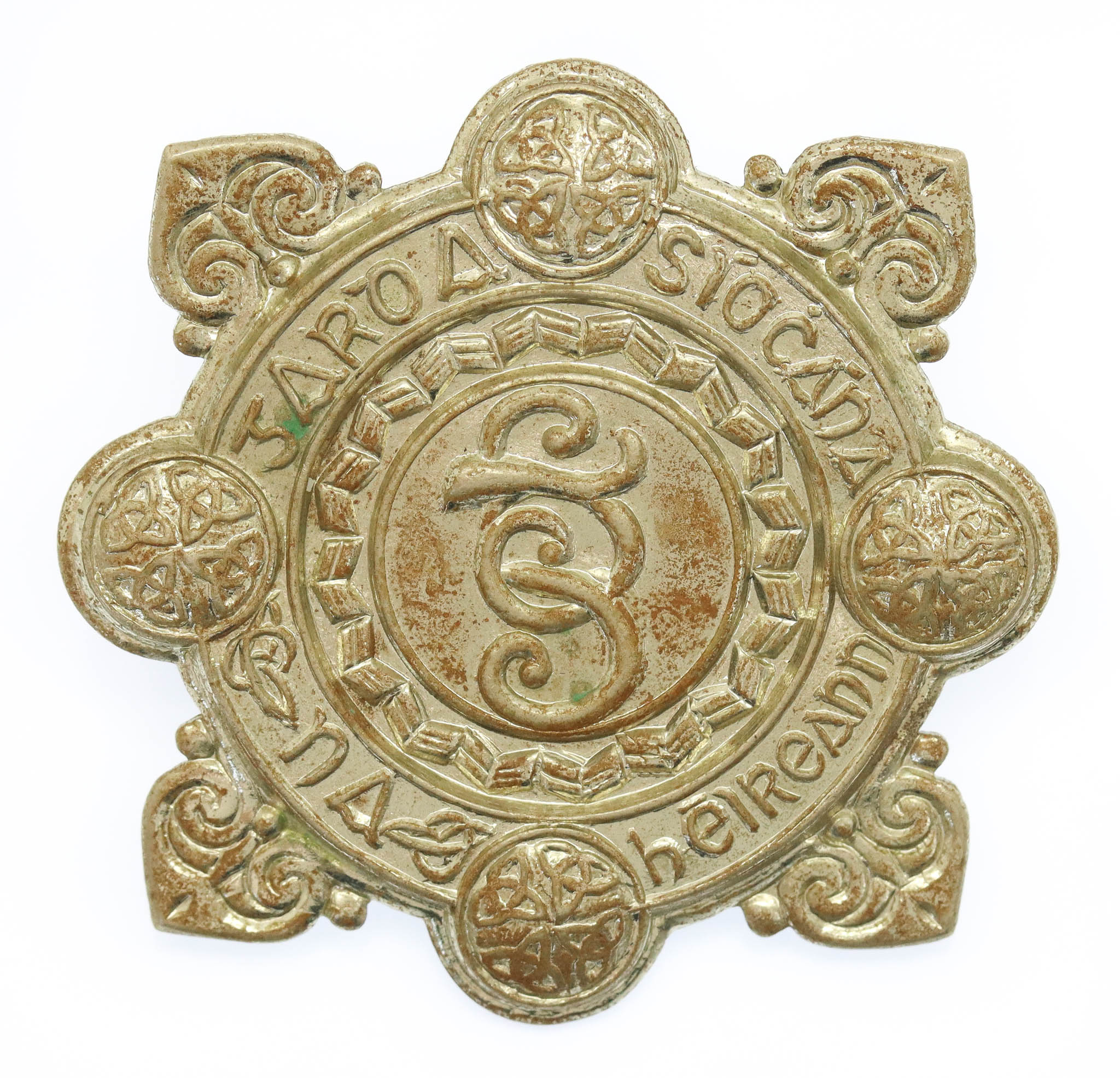 Garda Siochana (Irish Police) Cap Badge