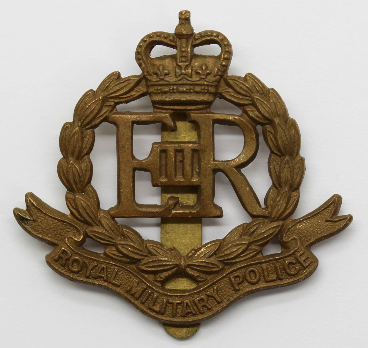 Royal Military Police (R.M.P.) Cap Badge - Queen's Crown