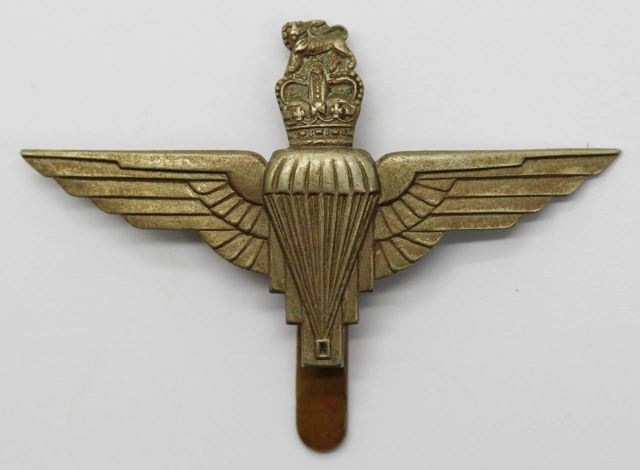 Parachute Regiment Cap Badge - Queen's Crown