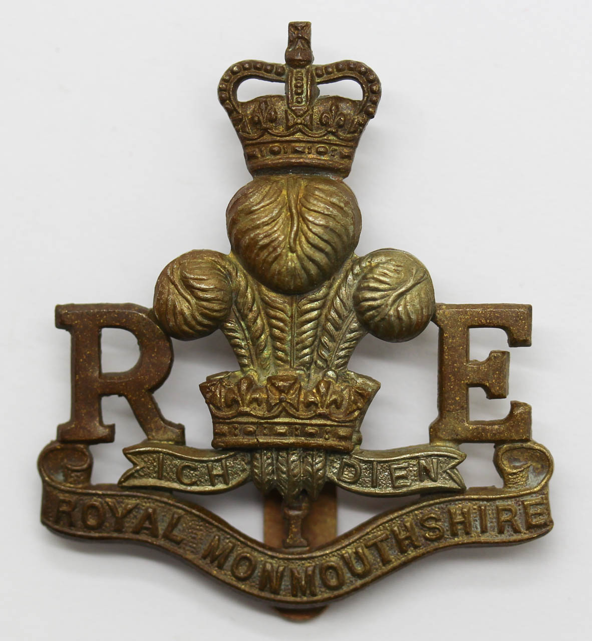 Royal Monmouthshire Royal Engineers Bi-metal Cap Badge - Queen's Crown