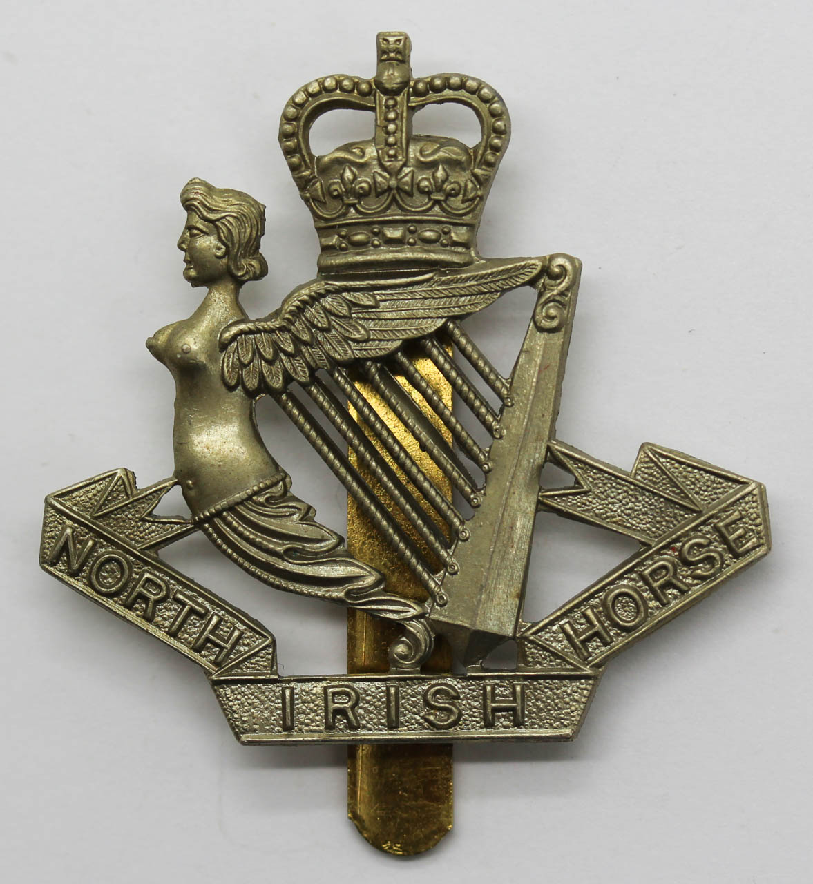 North Irish Horse Cap Badge - Queen's Crown