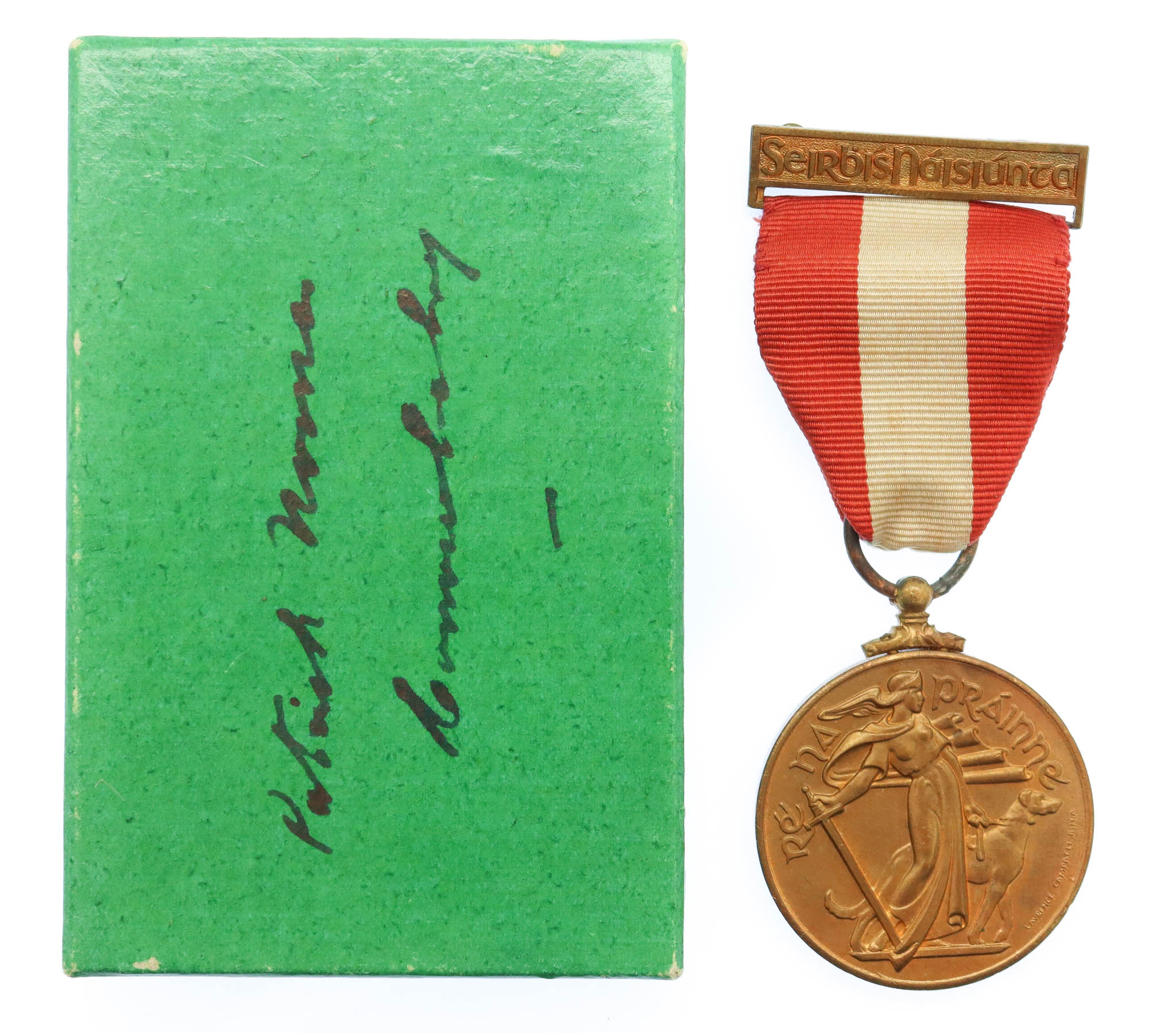 Irish 1939-46 Emergency Service Medal (Na Caomnoiri Aitiula) in Box
