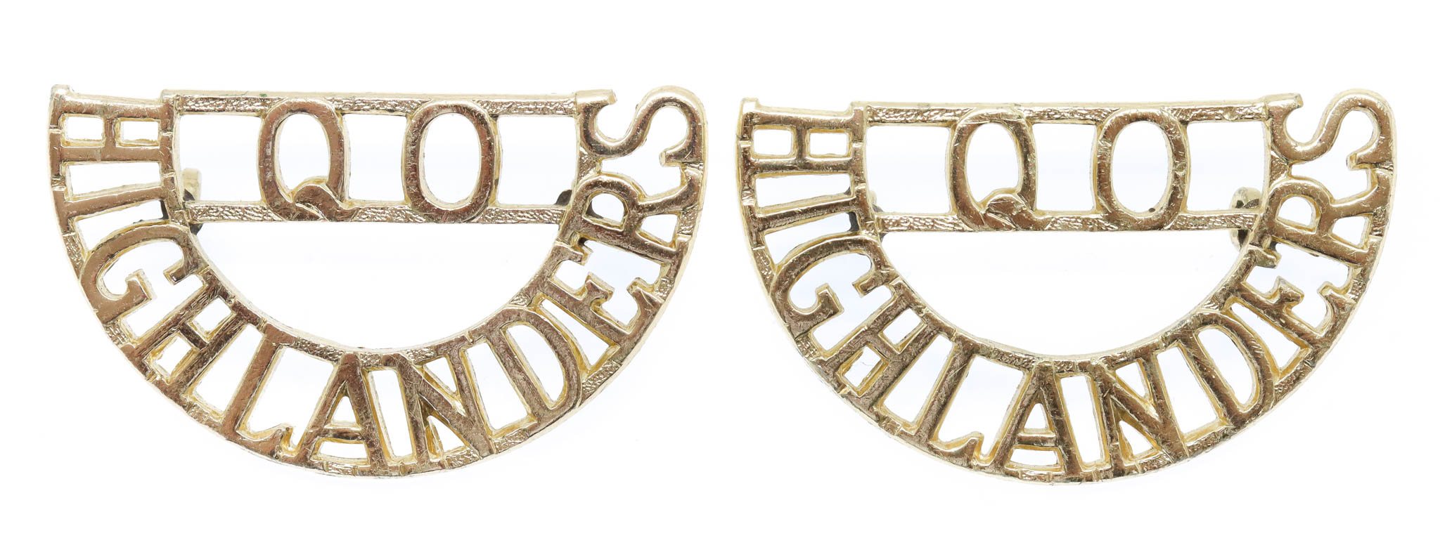 Pair of Queen's Own Highlanders (Q.O./HIGHLANDERS) Anodised (Staybrite) Shoulder Titles