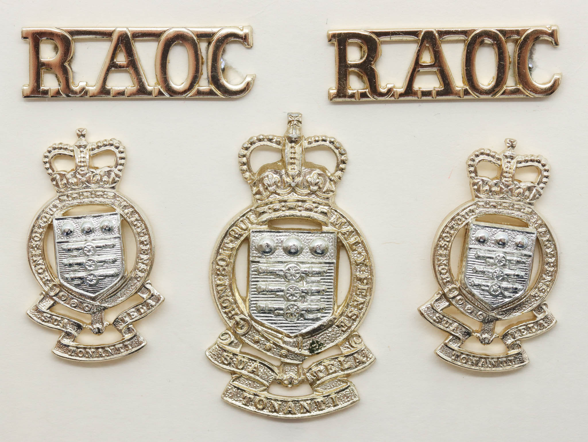 Royal Army Ordnance Corps (R.A.O.C.) Anodised (Staybrite) Badge Set