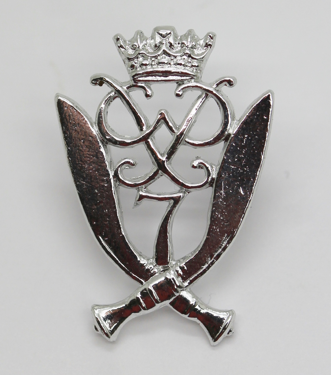 7th Gurkha Rifles Anodised (Staybrite) Cap Badge