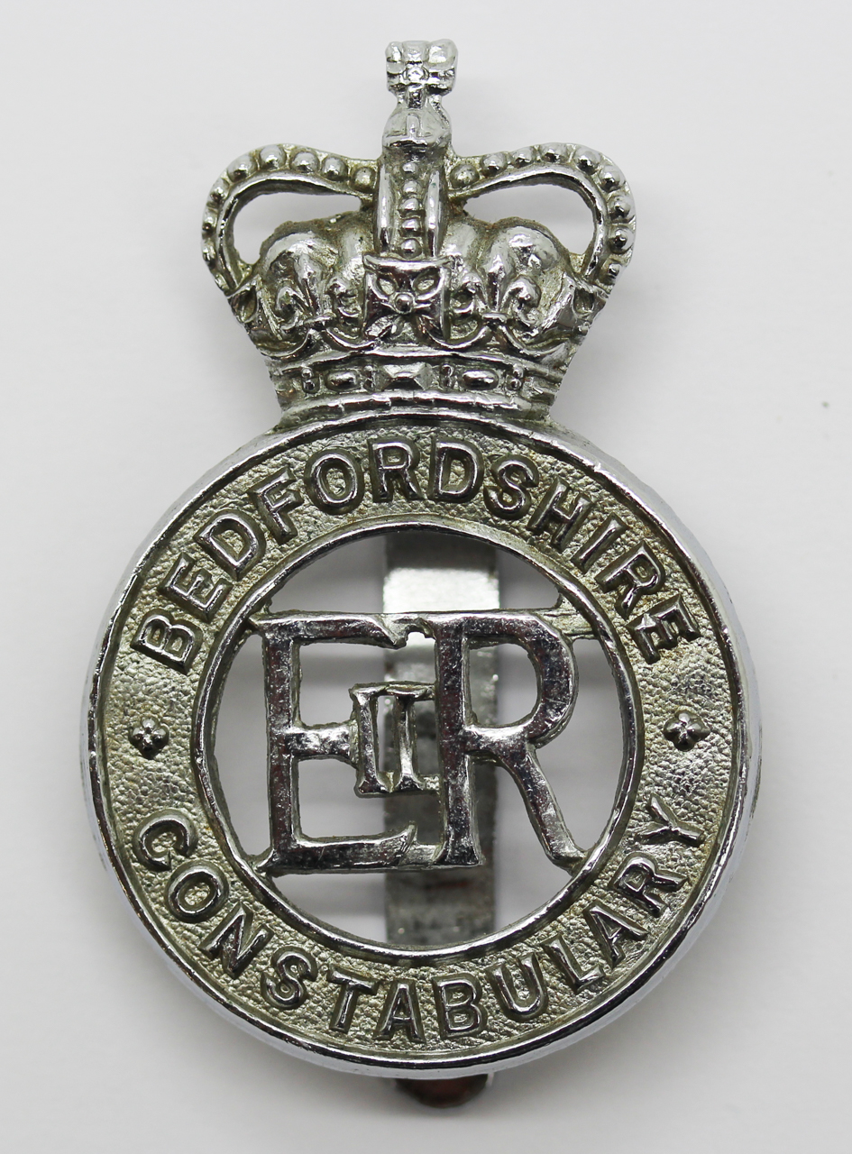 Bedfordshire Constabulary Cap Badge - Queen's Crown