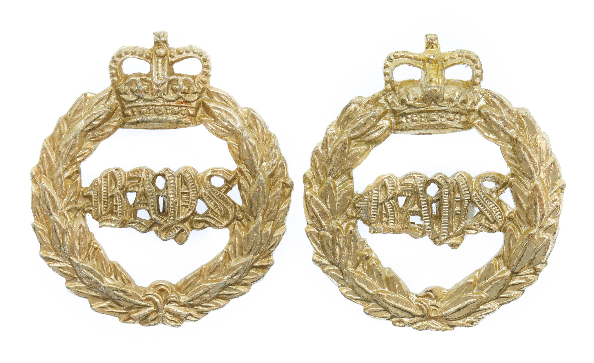 Pair of Queen's Bays Anodised (Staybrite) Collar Badges