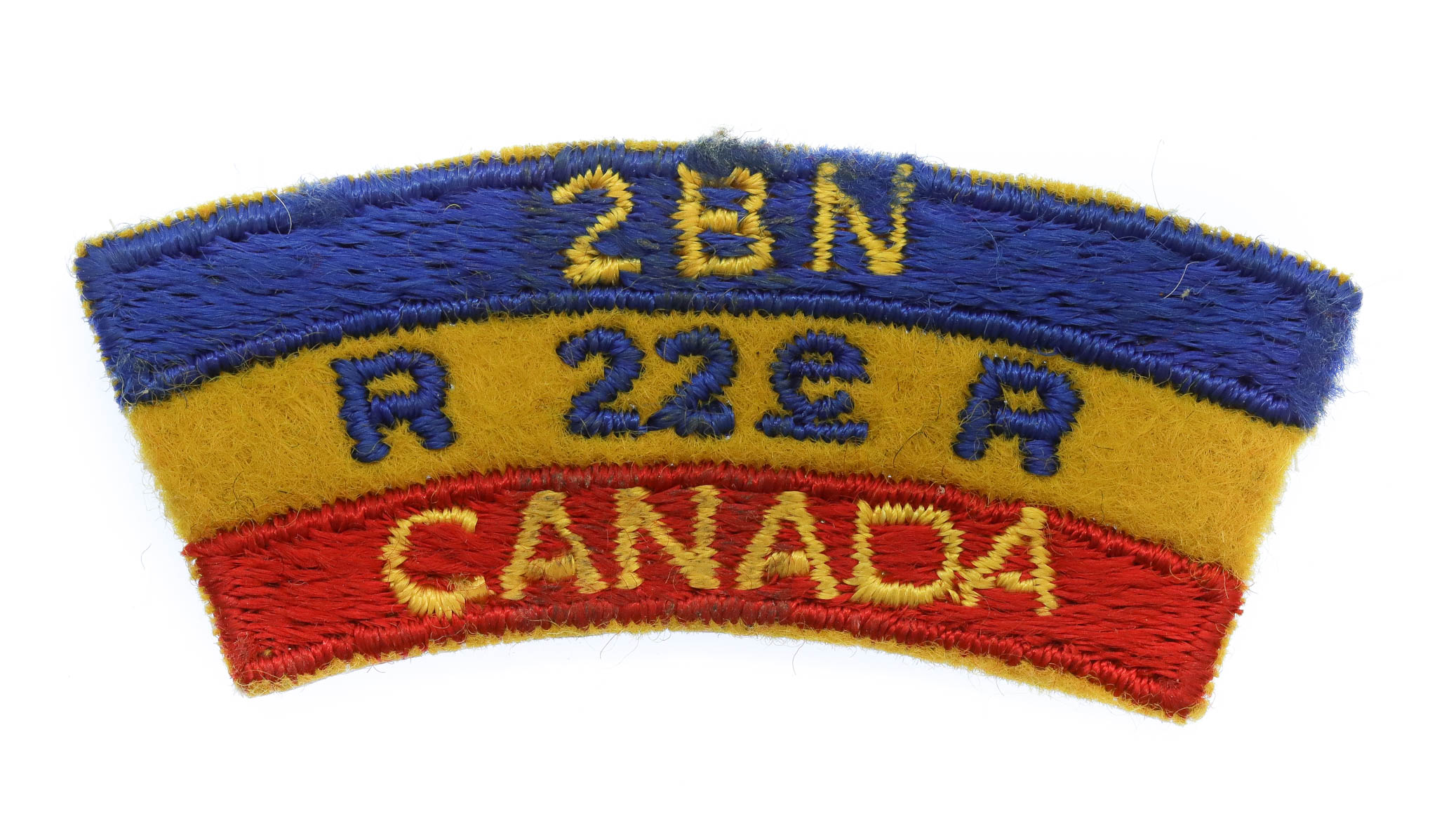 Canadian 2nd Bn. 22nd Regiment (2BN/R 22e R/CANADA) Cloth Shoulder Title