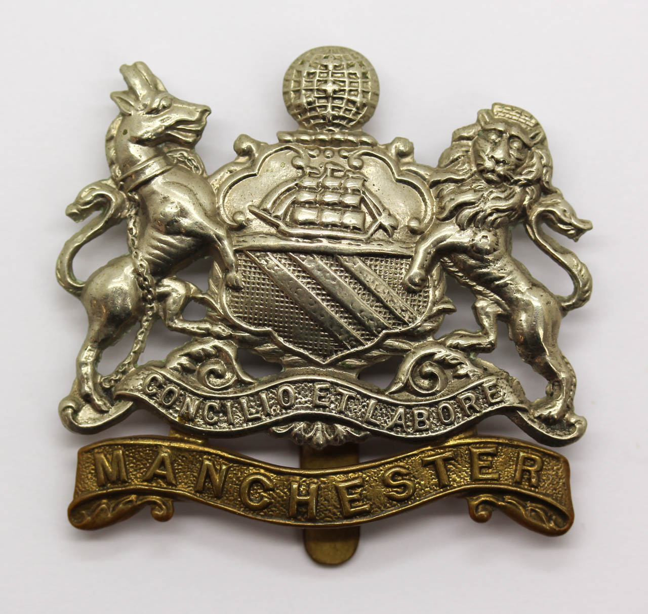 Manchester Regiment Coat of Arms Cap Badge