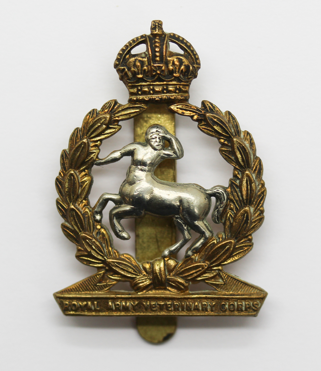 Royal Army Veterinary Corps (R.A.V.C.) Cap Badge - King's Crown