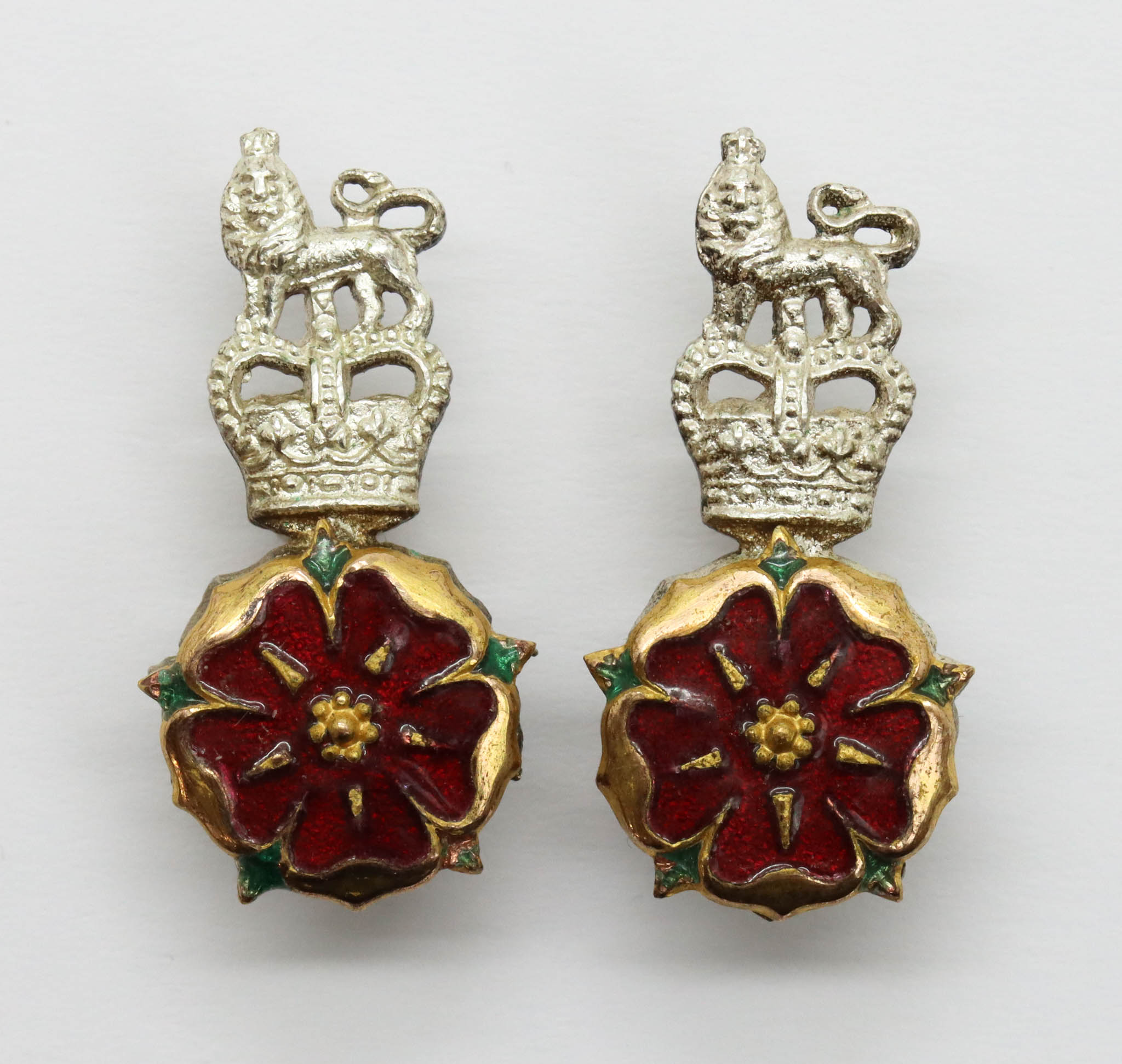 Pair of Loyal Regiment (North Lancashire) Officer's Mess Dress Collar Badges - Queen's Crown