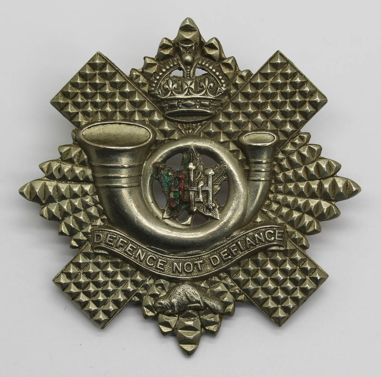 Highland Light Infantry of Canada Cap Badge - King's Crown