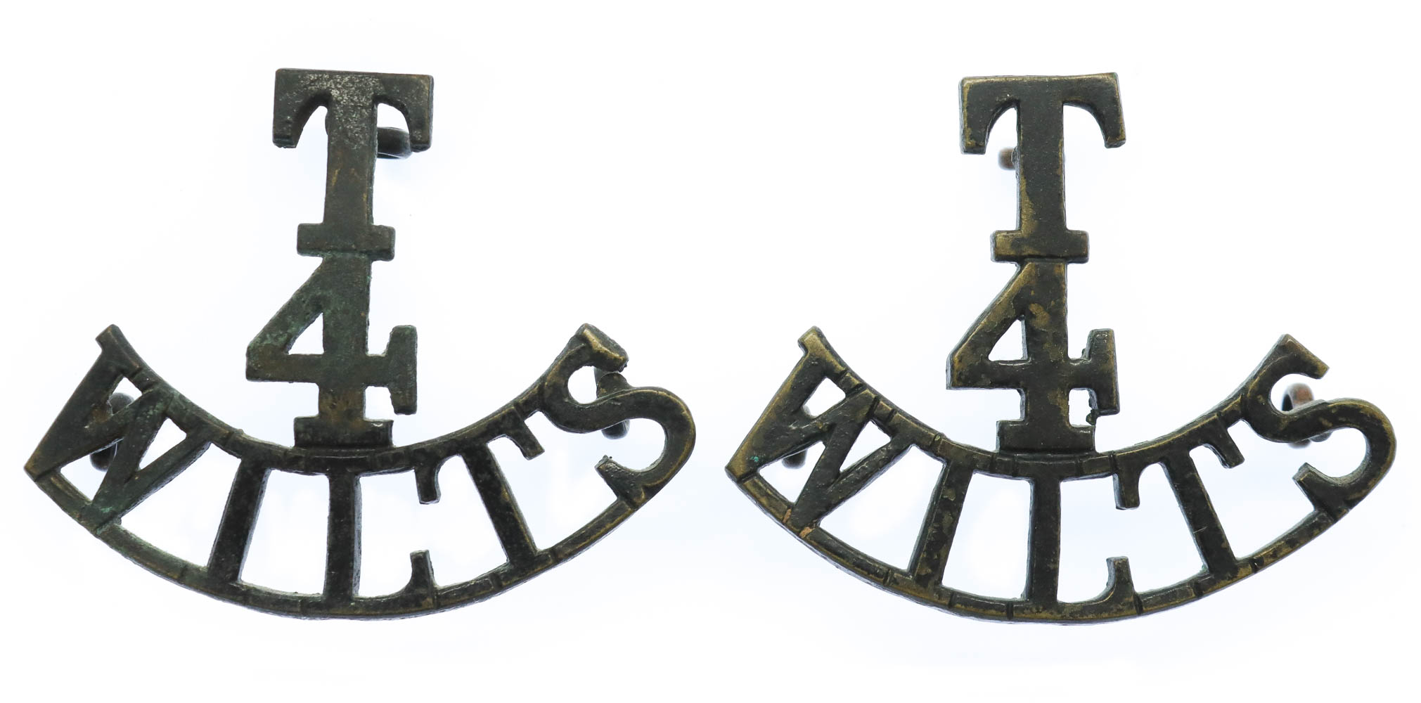 Pair of 4th Territorial Bn. Wiltshire Regiment (T/4/WILTS) Shoulder Titles