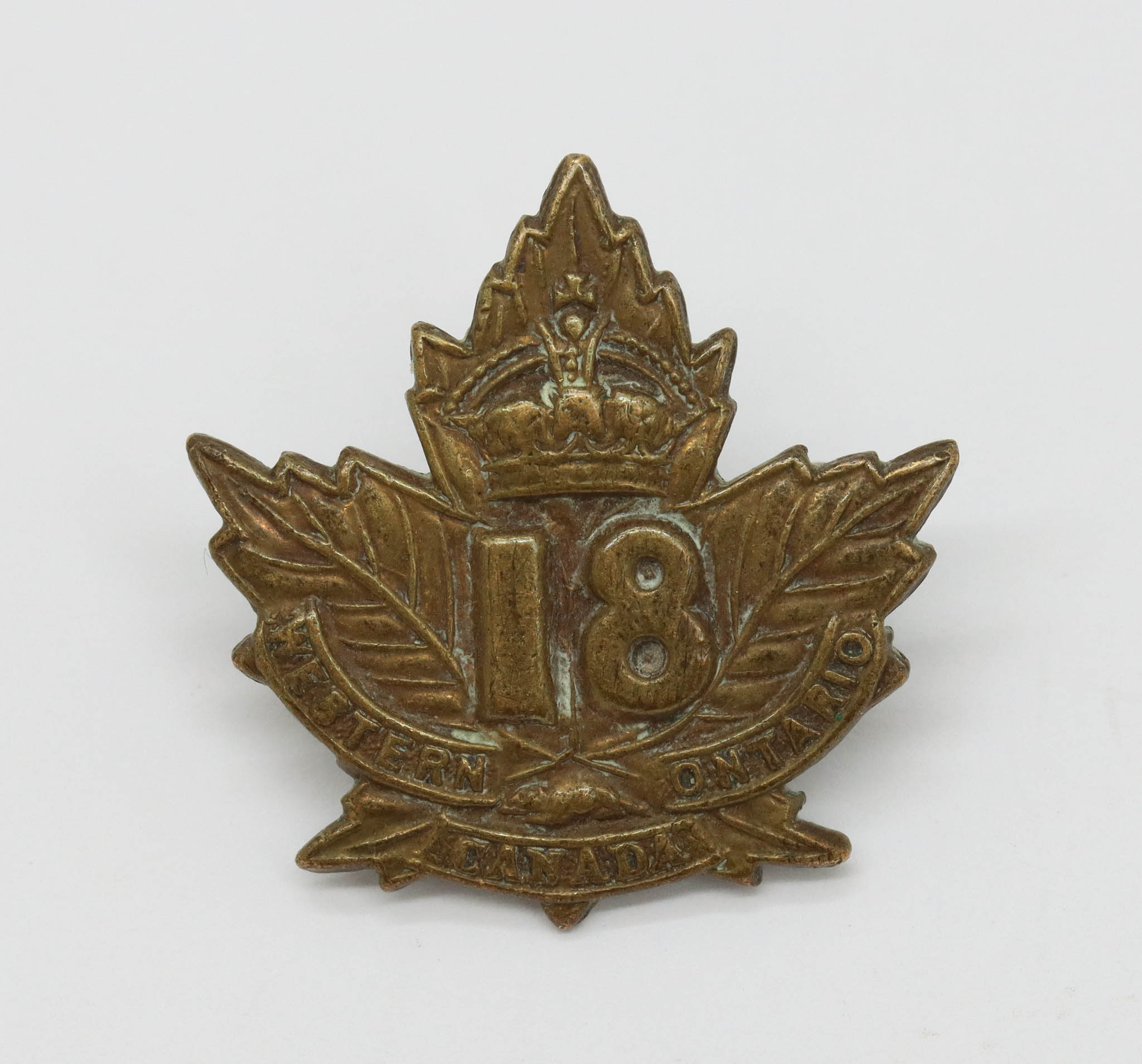 Canadian 18th (Western Ontario Regiment) Infantry Bn. C.E.F. WWI Collar Badge