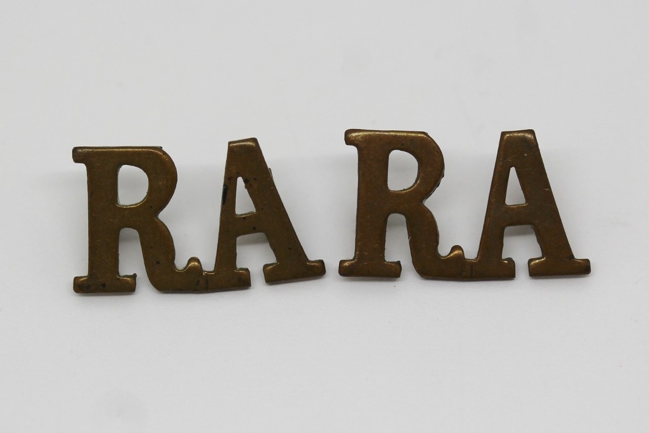 Pair of Royal Artillery (R.A.) Shoulder Titles