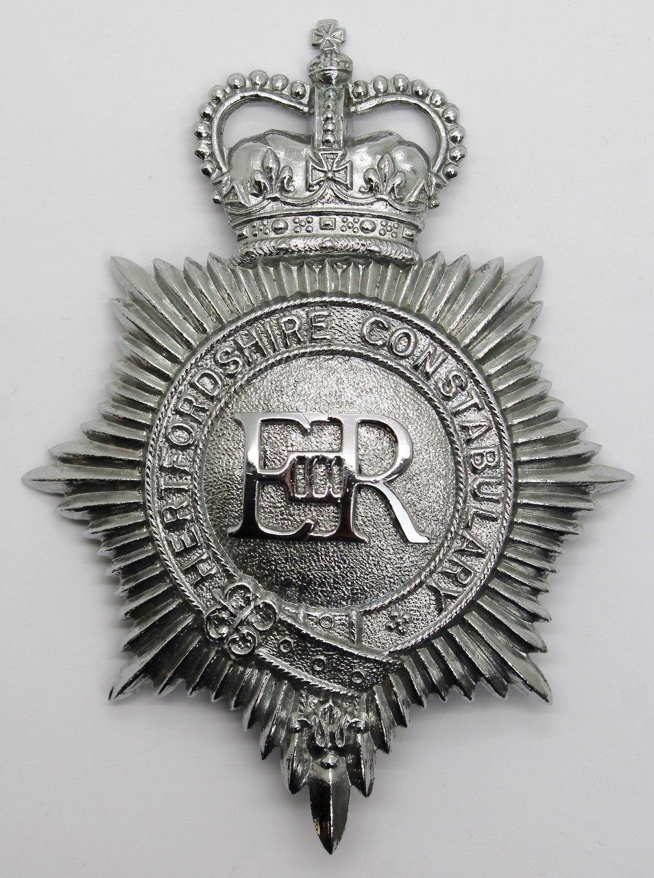 Hertfordshire Constabulary Helmet Plate - Queen's Crown