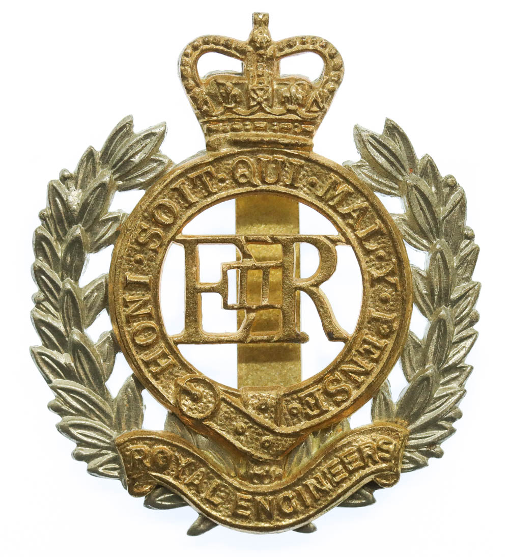 EIIR Royal Engineers Bi-Metal Cap Badge