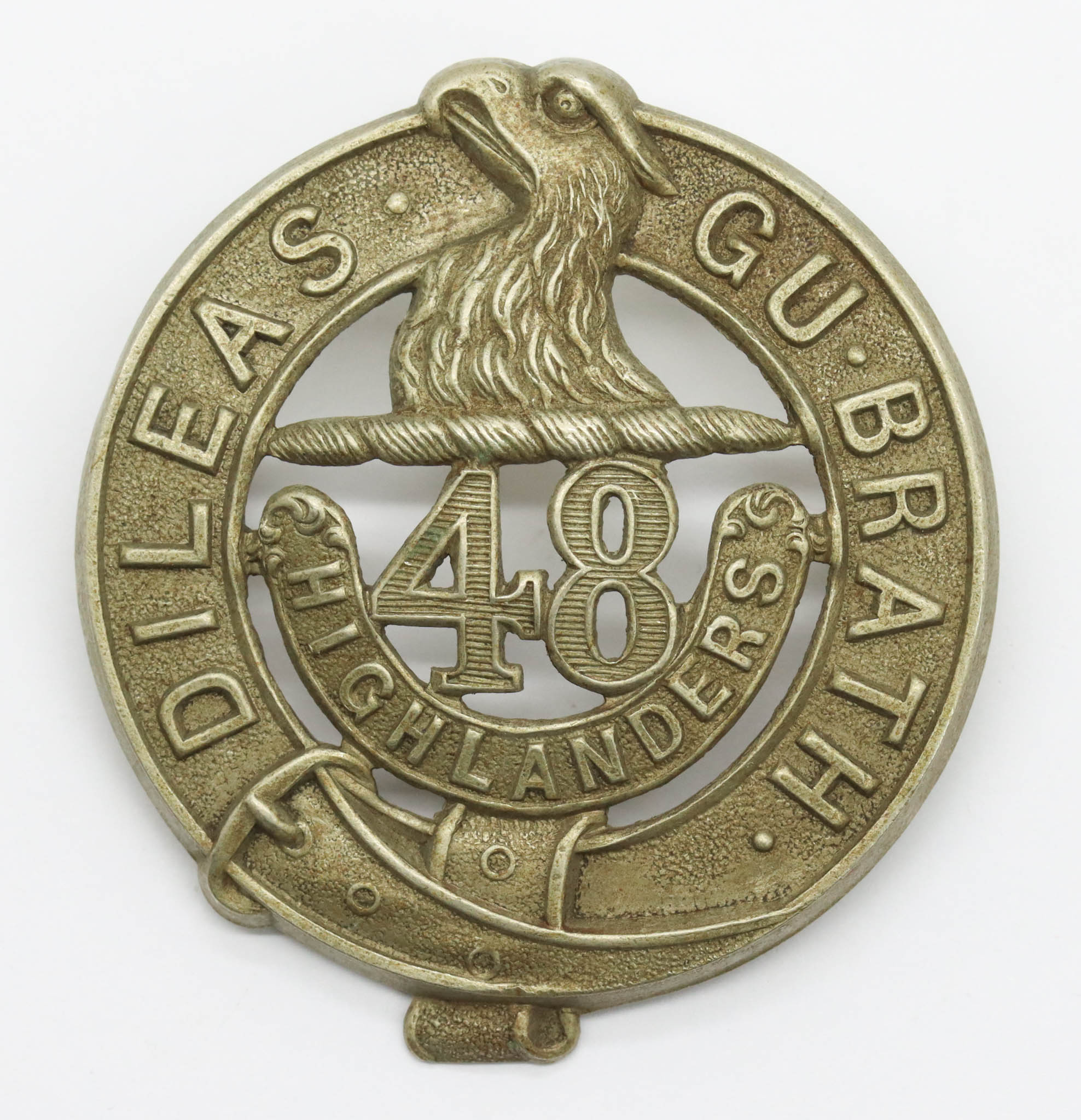 48th Highlanders of Canada Cap Badge