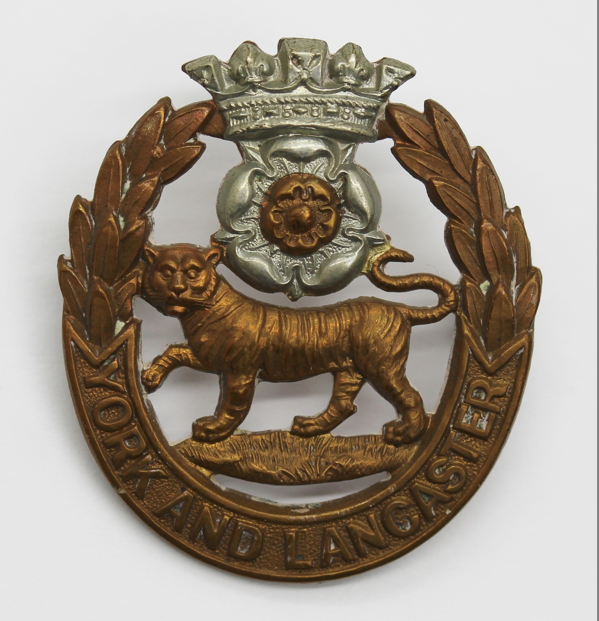 Victorian/Edwardian York and Lancaster Regiment Cap Badge