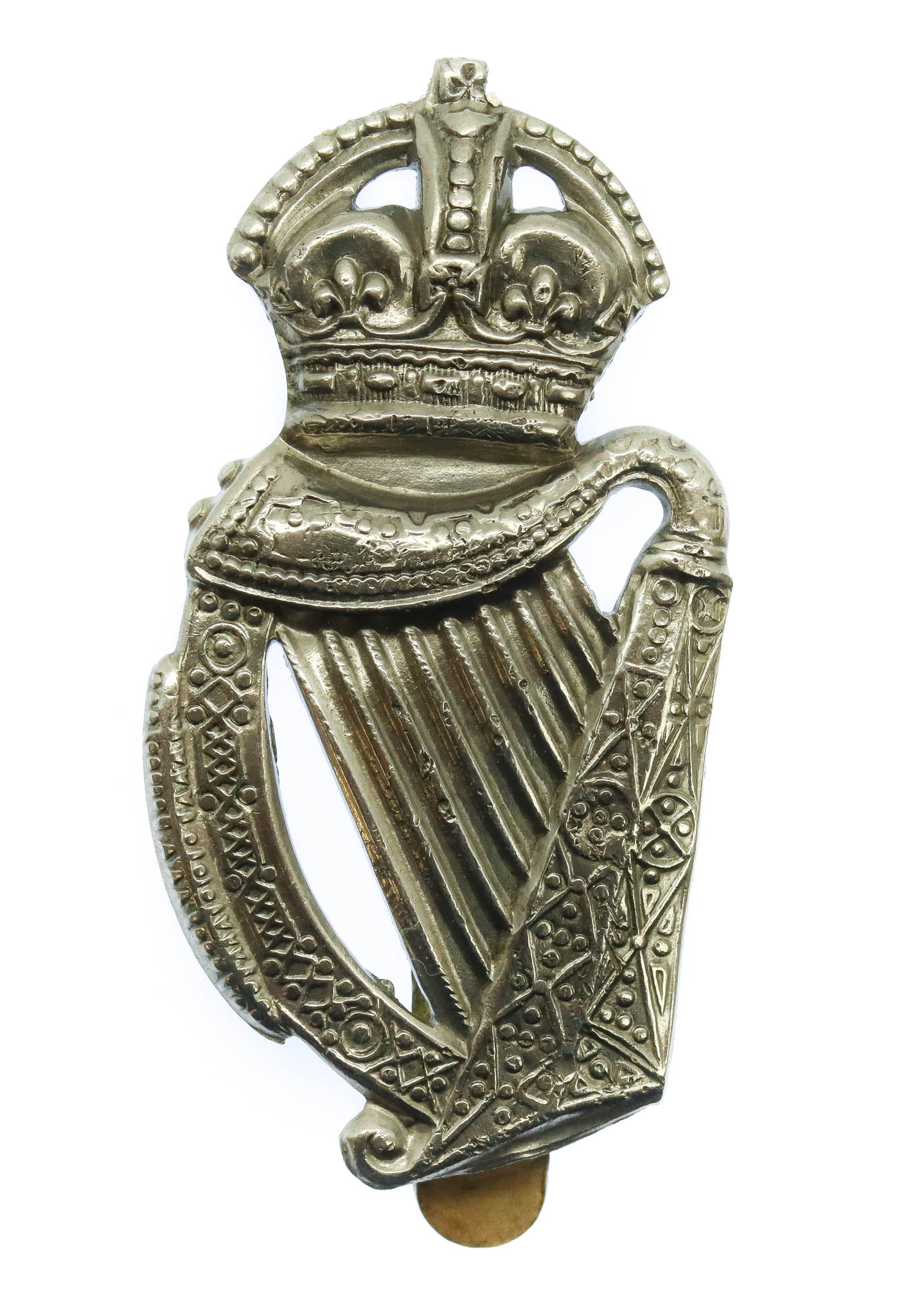 18th County of London Bn. (London Irish Rifles) London Regiment Cap Badge - King's Crown
