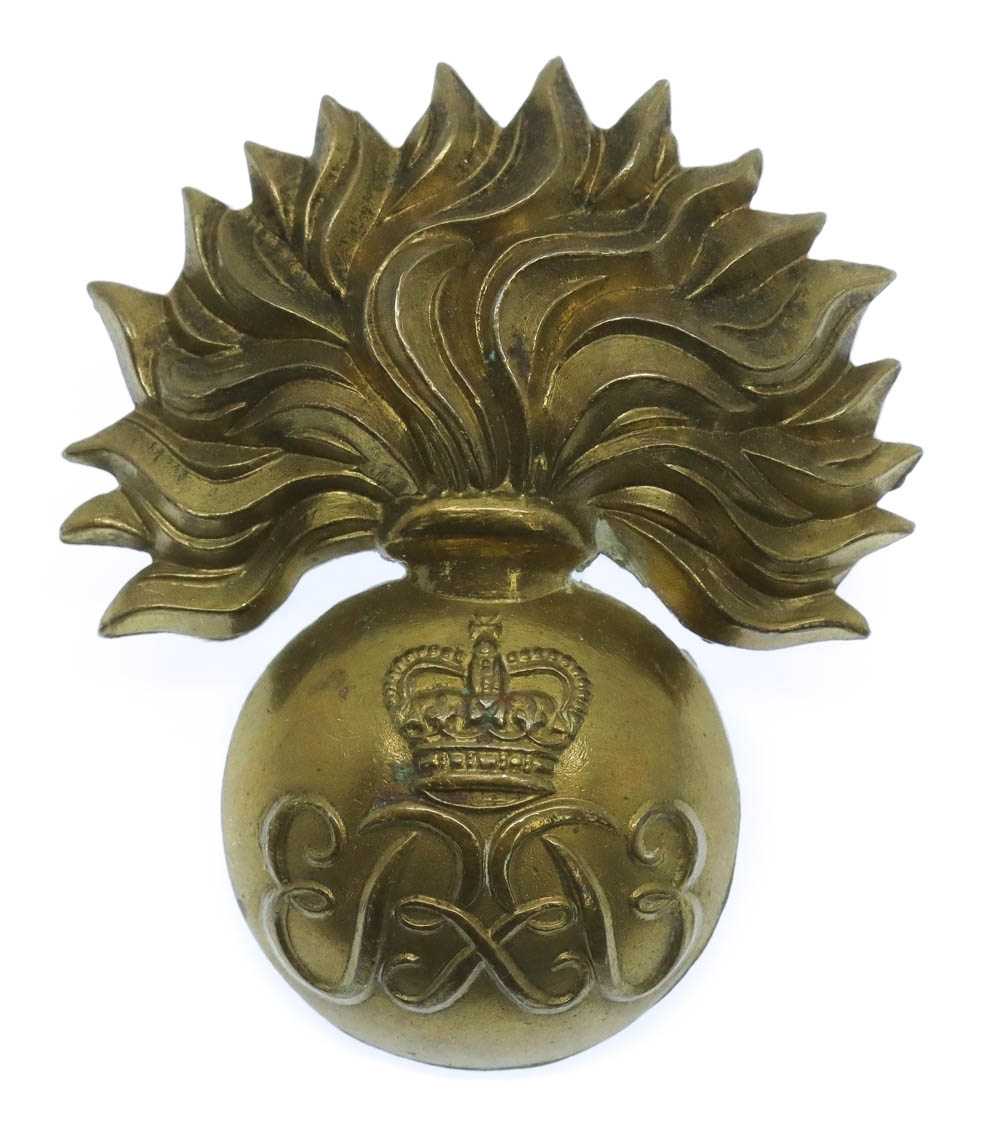 Grenadier Guards Sergeants & Musicians Cap Badge - Queen's Crown