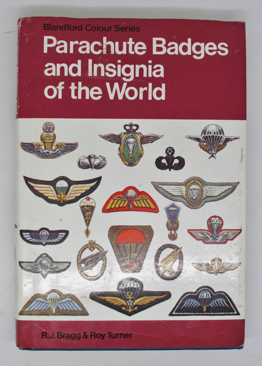 Book - Parachute Badges and Insignia of the World