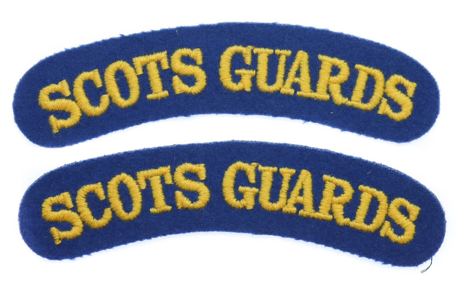 Pair of Scots Guards (SCOTS GUARDS) Cloth Shoulder Titles