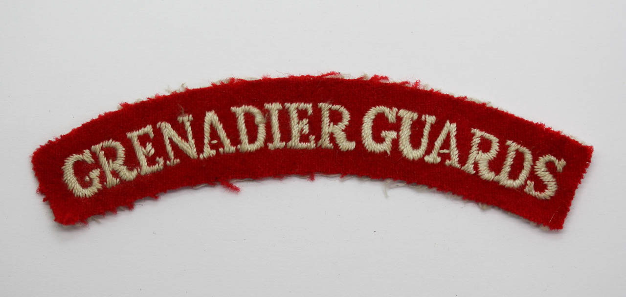 Grenadier Guards (GRENADIER GUARDS) Cloth Shoulder Title