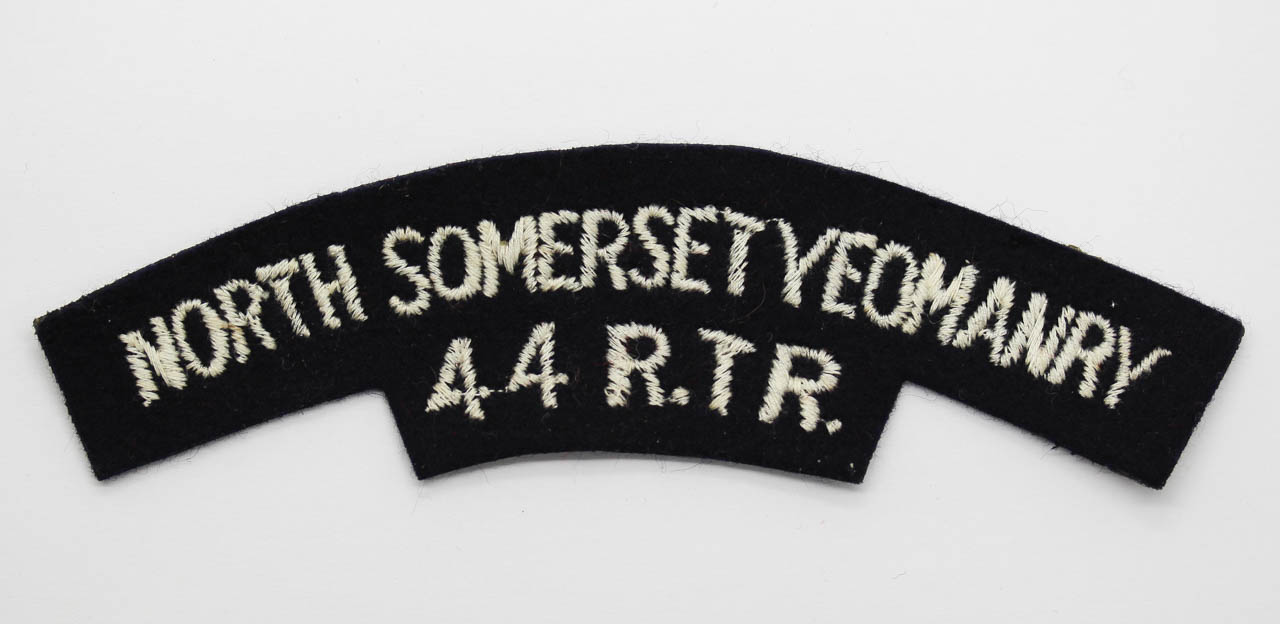 North Somerset Yeomanry (NORTH SOMERSET YEOMANRY / 44 R.T.R.) Cloth Shoulder Title