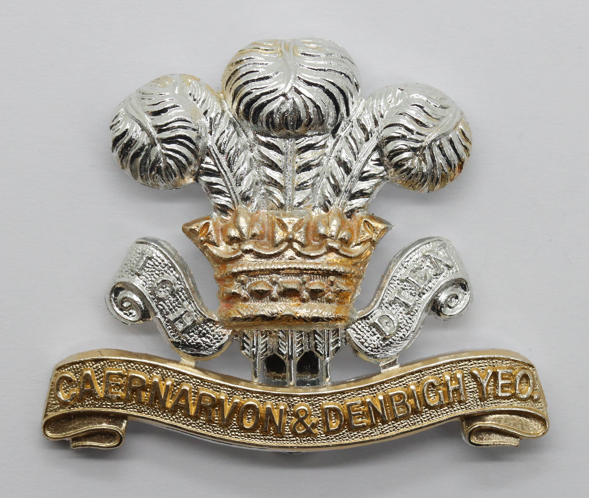 Caernarvon & Denbigh Yeomanry Anodised (Staybrite) Cap Badge