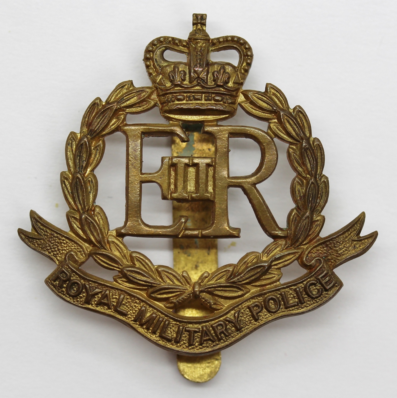 Royal Military Police (R.M.P.) Cap Badge - Queen's Crown