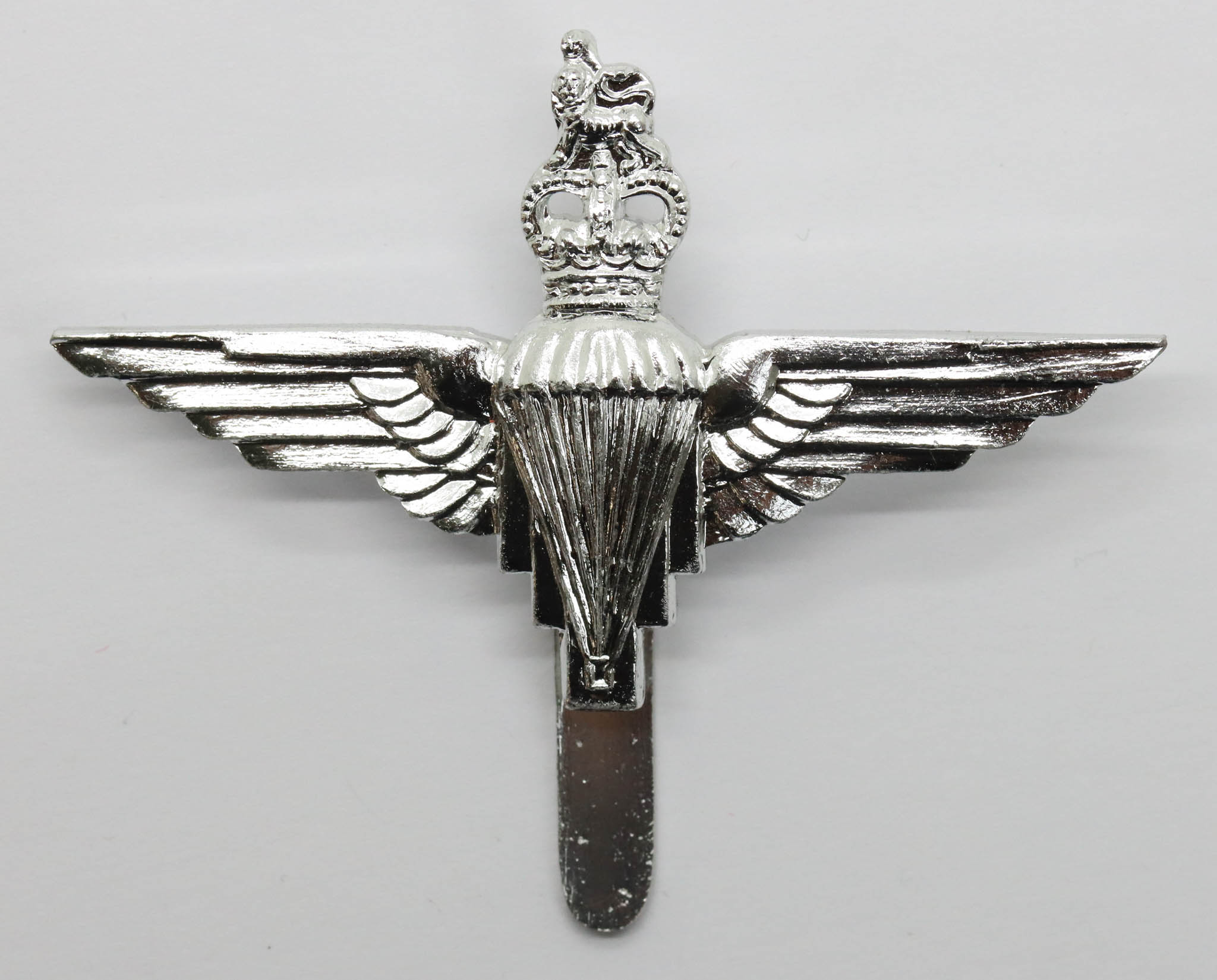 Parachute Regiment Anodised (Staybrite) Cap Badge - Queen's Crown