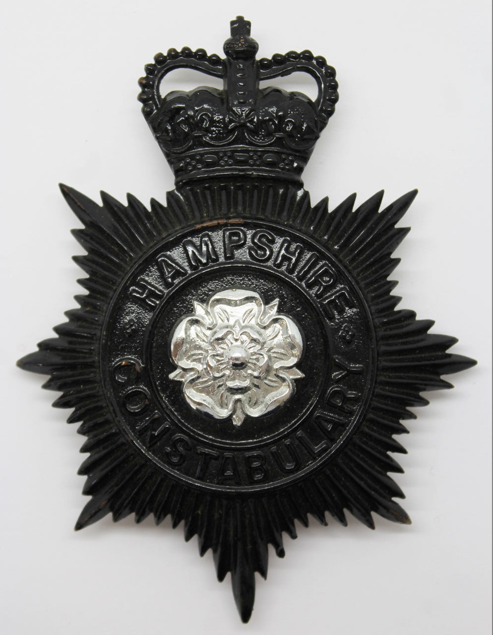 Hampshire Constabulary Night Helmet Plate - Queen's Crown