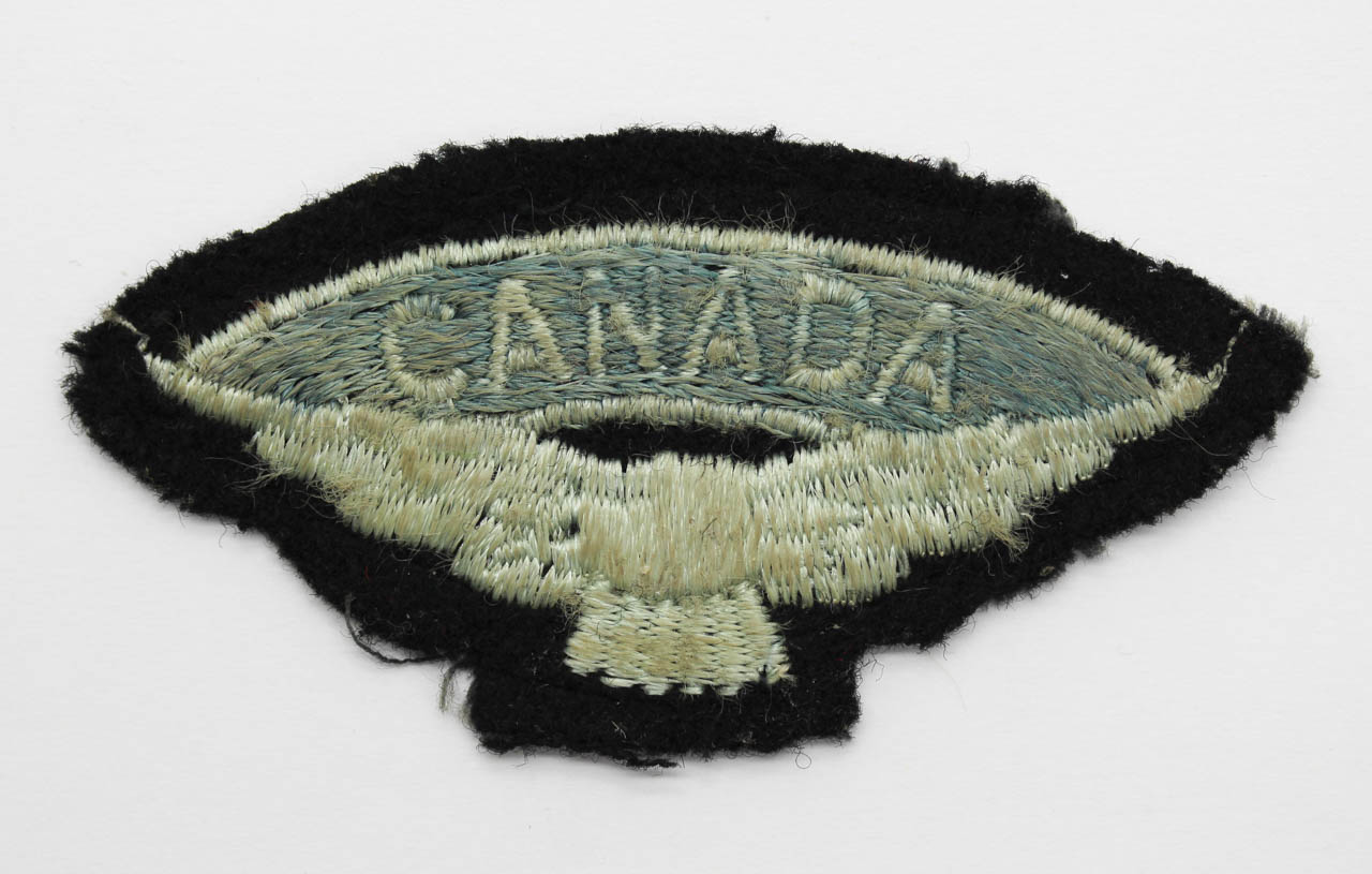 WW2 Royal Air Force R.A.F. (CANADA/Eagle) Cloth Shoulder Title
