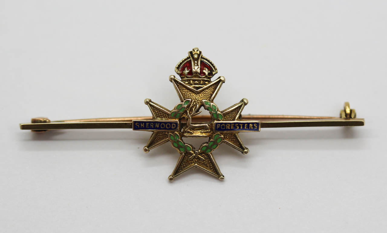 Notts & Derby Regiment (Sherwood Foresters) 9ct Gold & Enamel Sweetheart Brooch - King's Crown
