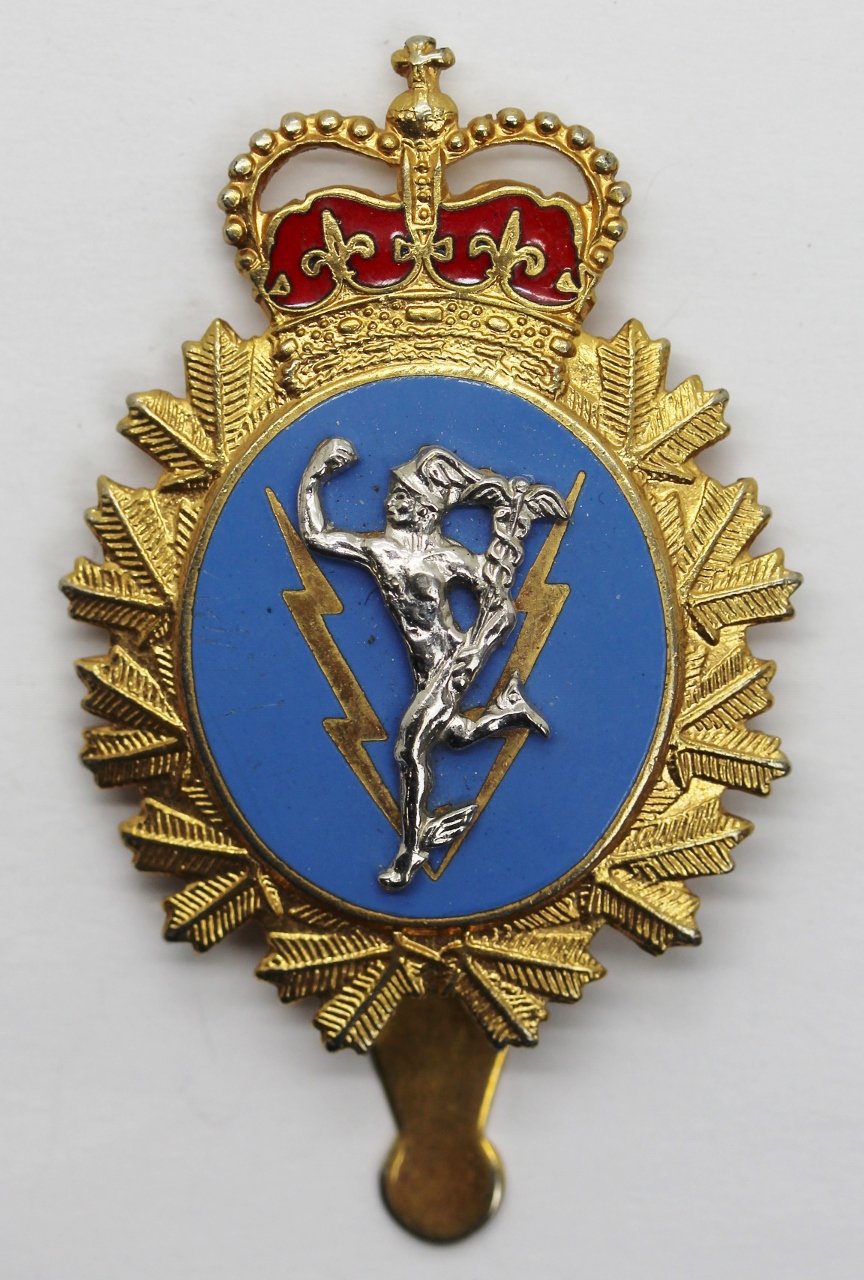 Canadian Forces Communications & Electronics Branch Cap Badge 