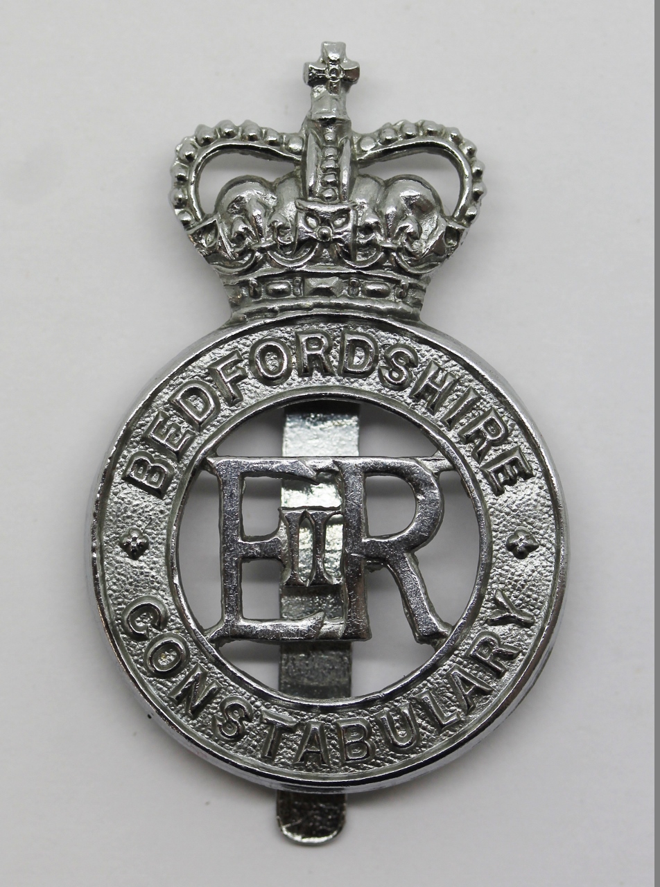 Bedfordshire Constabulary Cap Badge - Queen's Crown