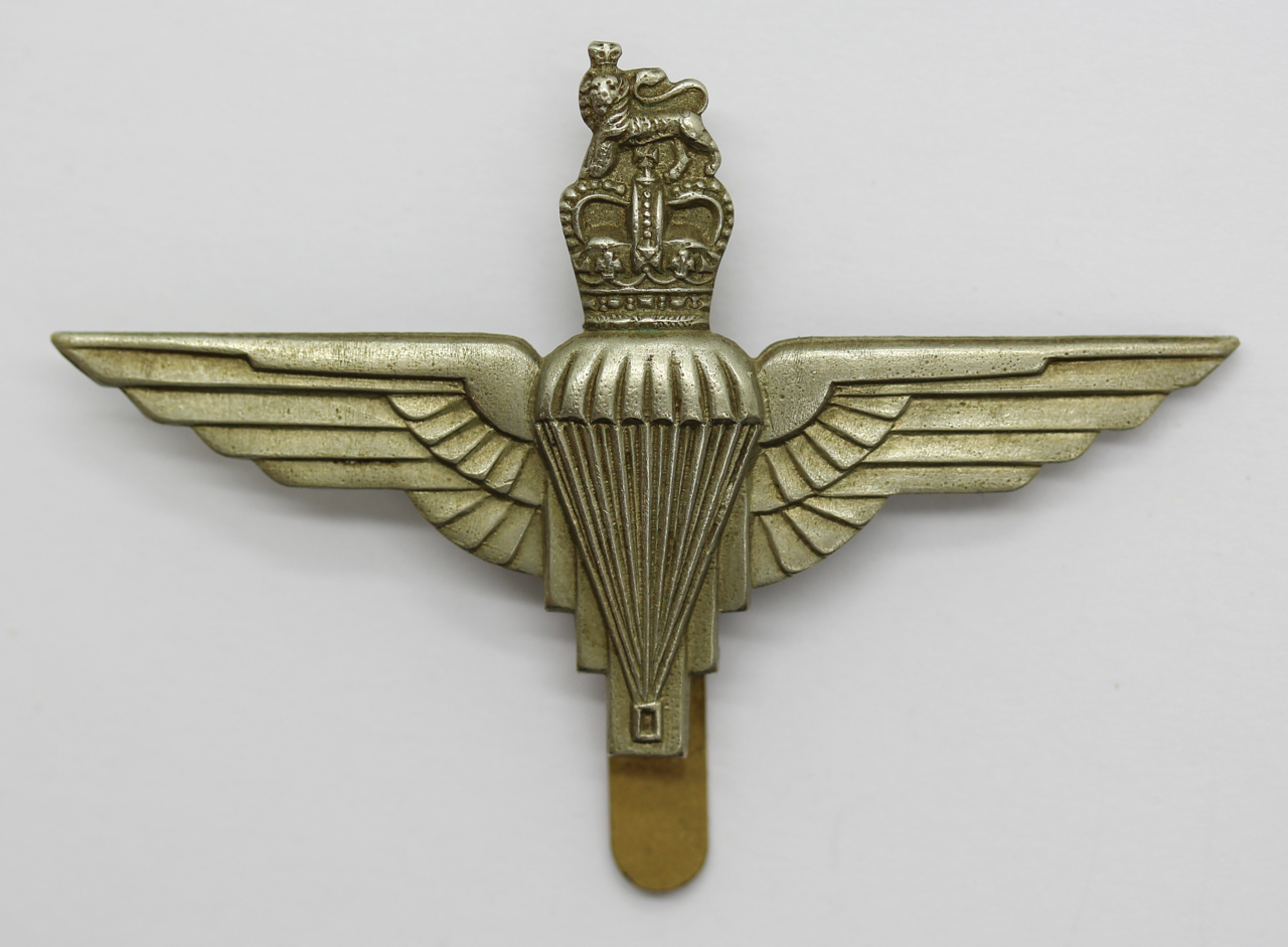 Parachute Regiment Cap Badge - Queen's Crown