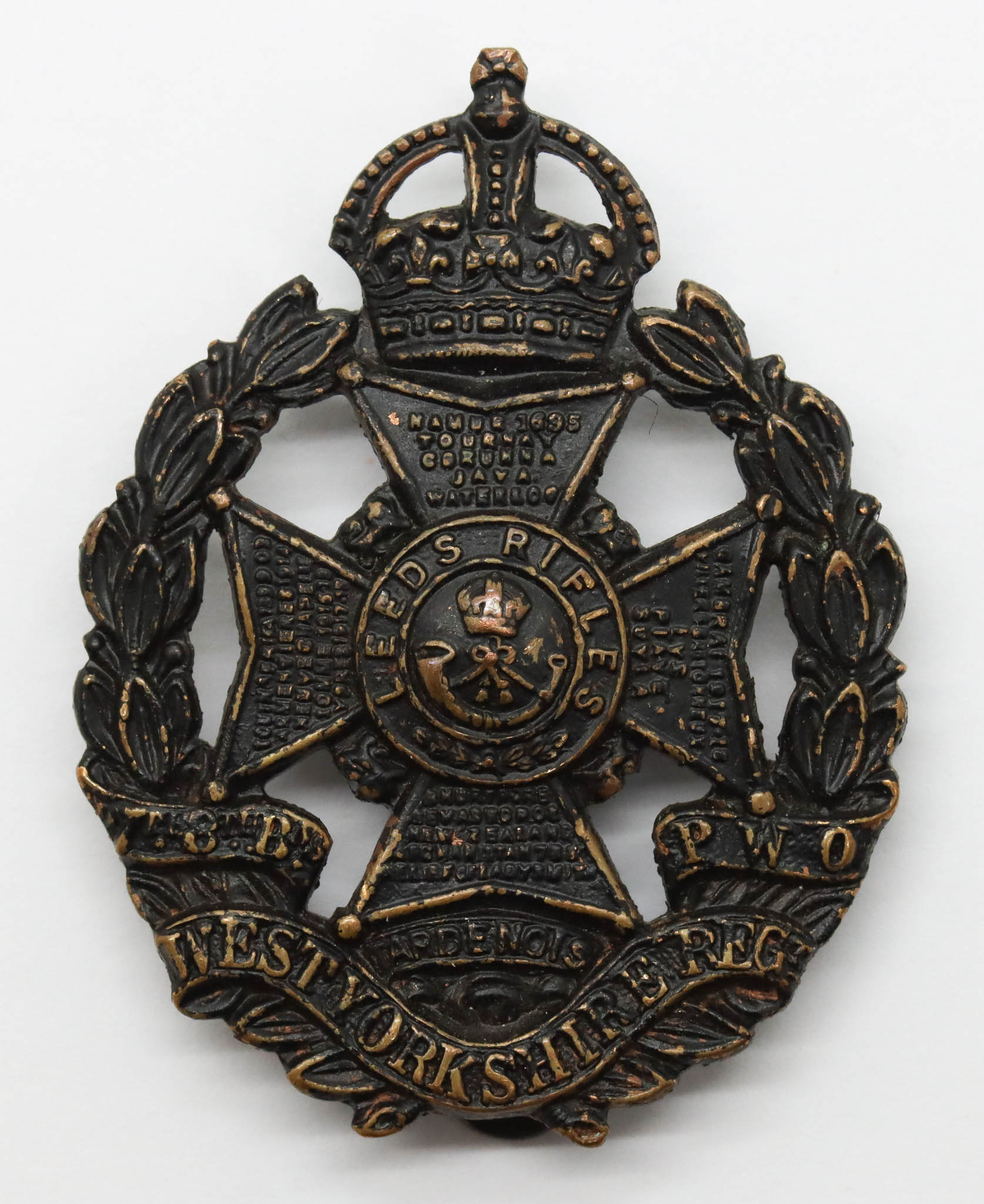 7th/8th Bn. (Leeds Rifles) West Yorkshire Regiment Cap Badge