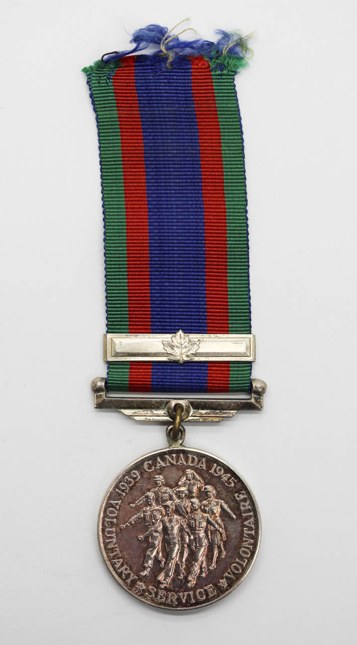 WW2 Canadian Volunteer Service Medal with Overseas Service Bar