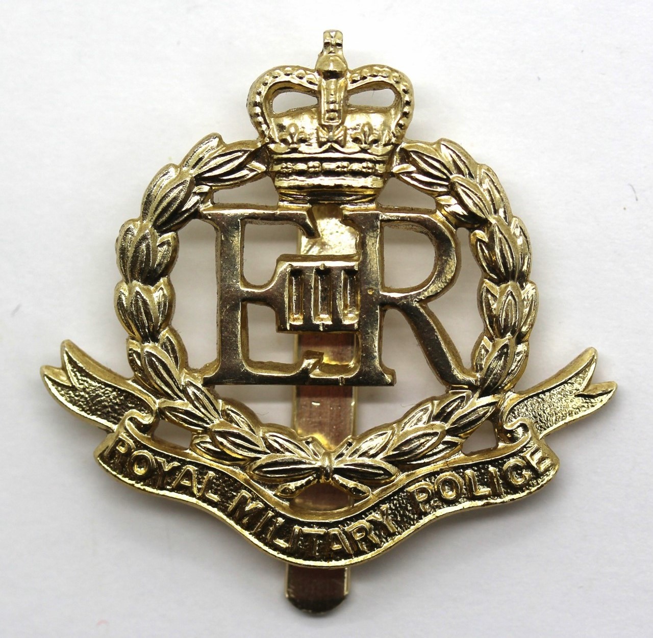 Royal Military Police (R.M.P.) Anodised (Staybrite) Cap Badge - Queen's Crown