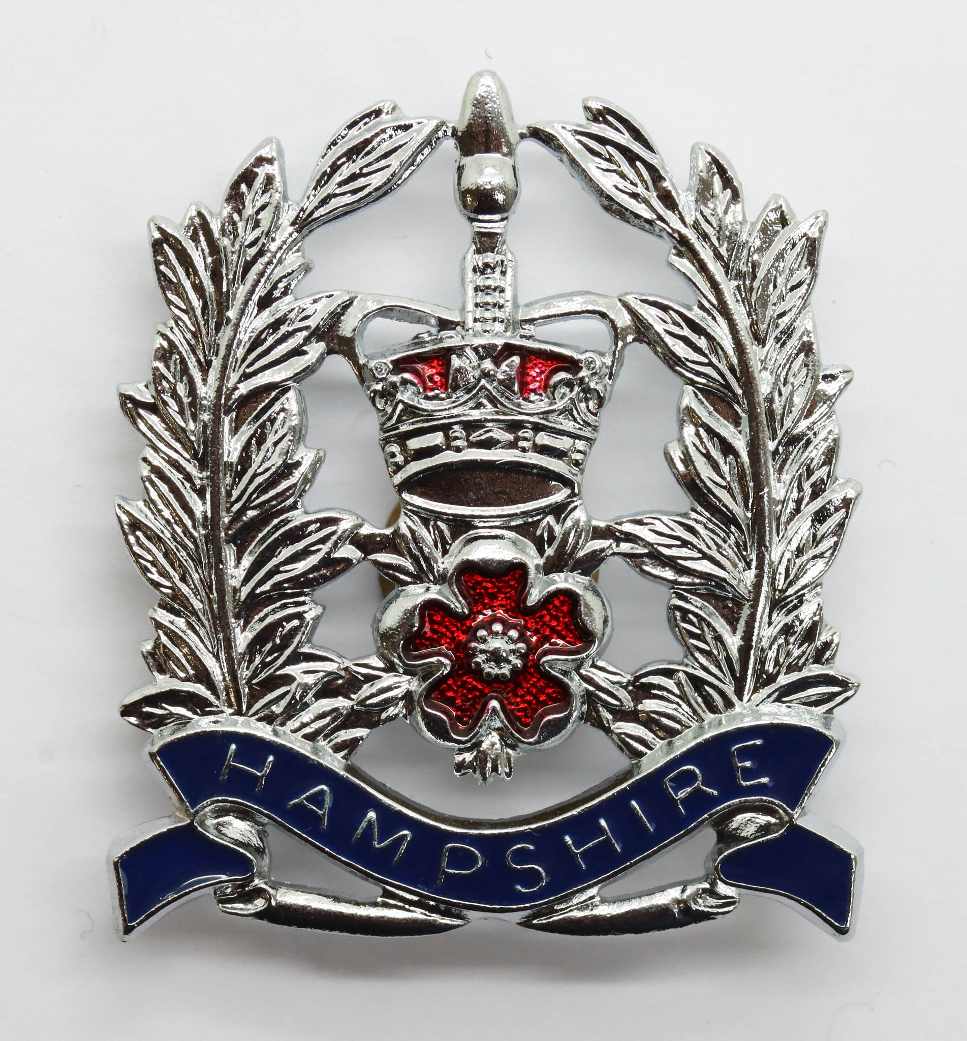 Hampshire Constabulary Sergeants Enamelled Cap Badge - Queen's Crown