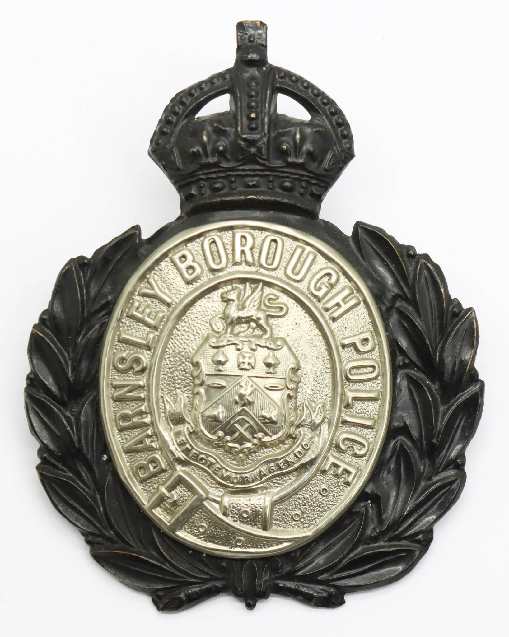 Barnsley Borough Police Wreath Helmet Plate - King's Crown