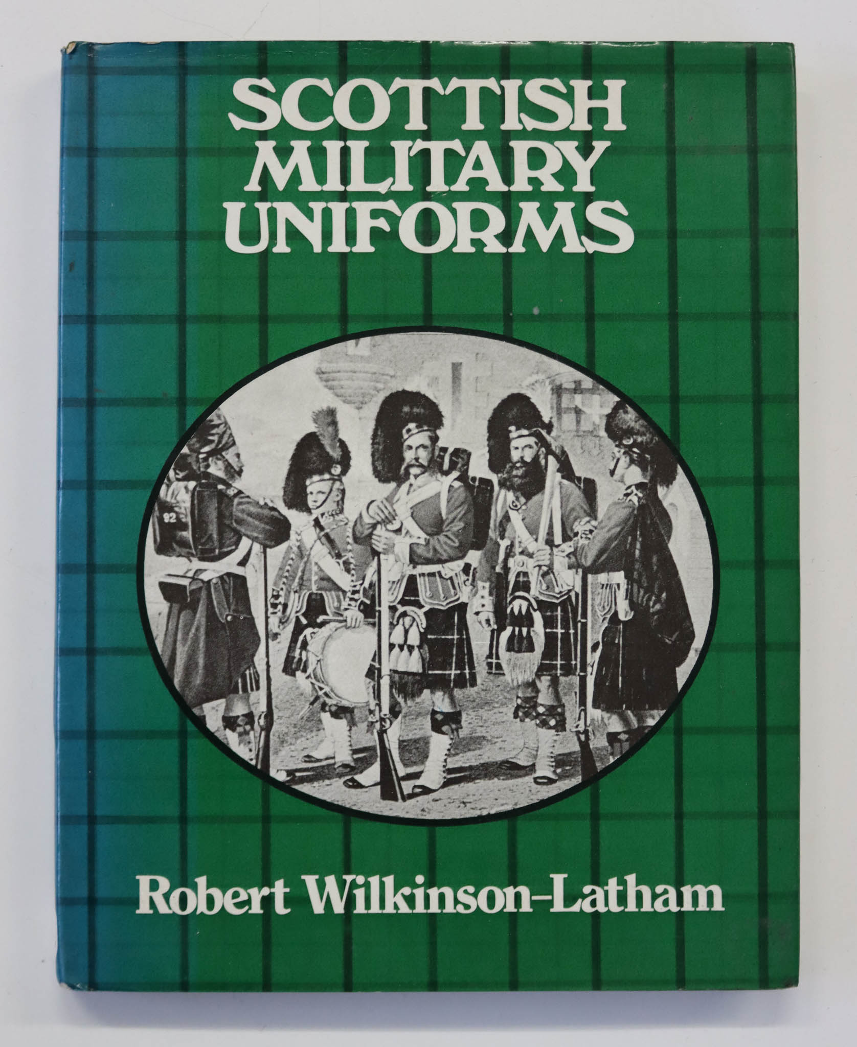 Book - Scottish Military Uniforms