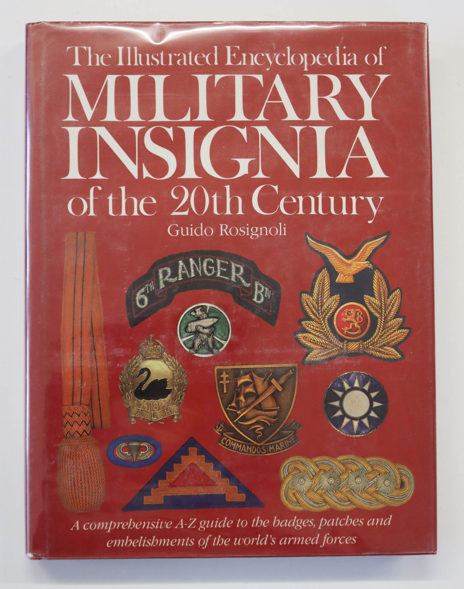 Book - The Illustrated Encyclopedia of Military Insignia of the 20th Century