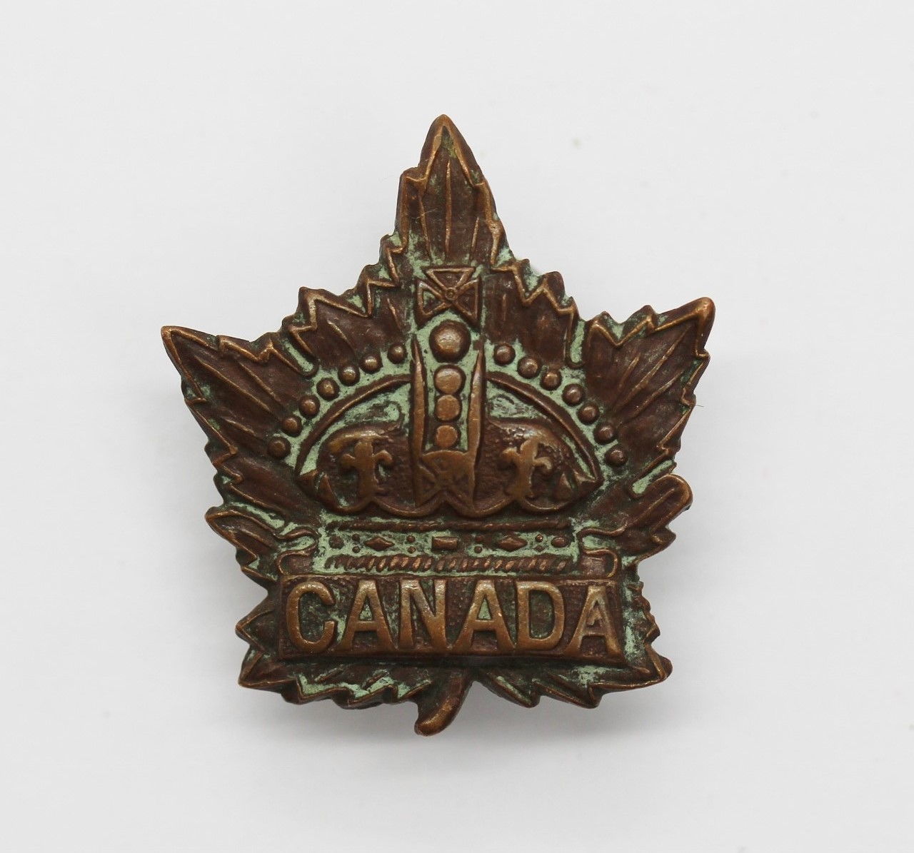 Canadian WW1 General Service Collar Badge (Caron Bros 1915)