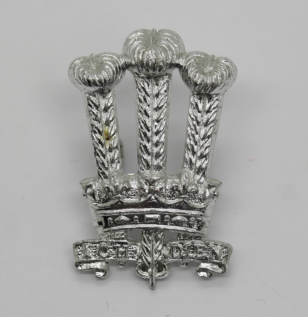 Welsh Brigade Anodised (Staybrite) Cap Badge