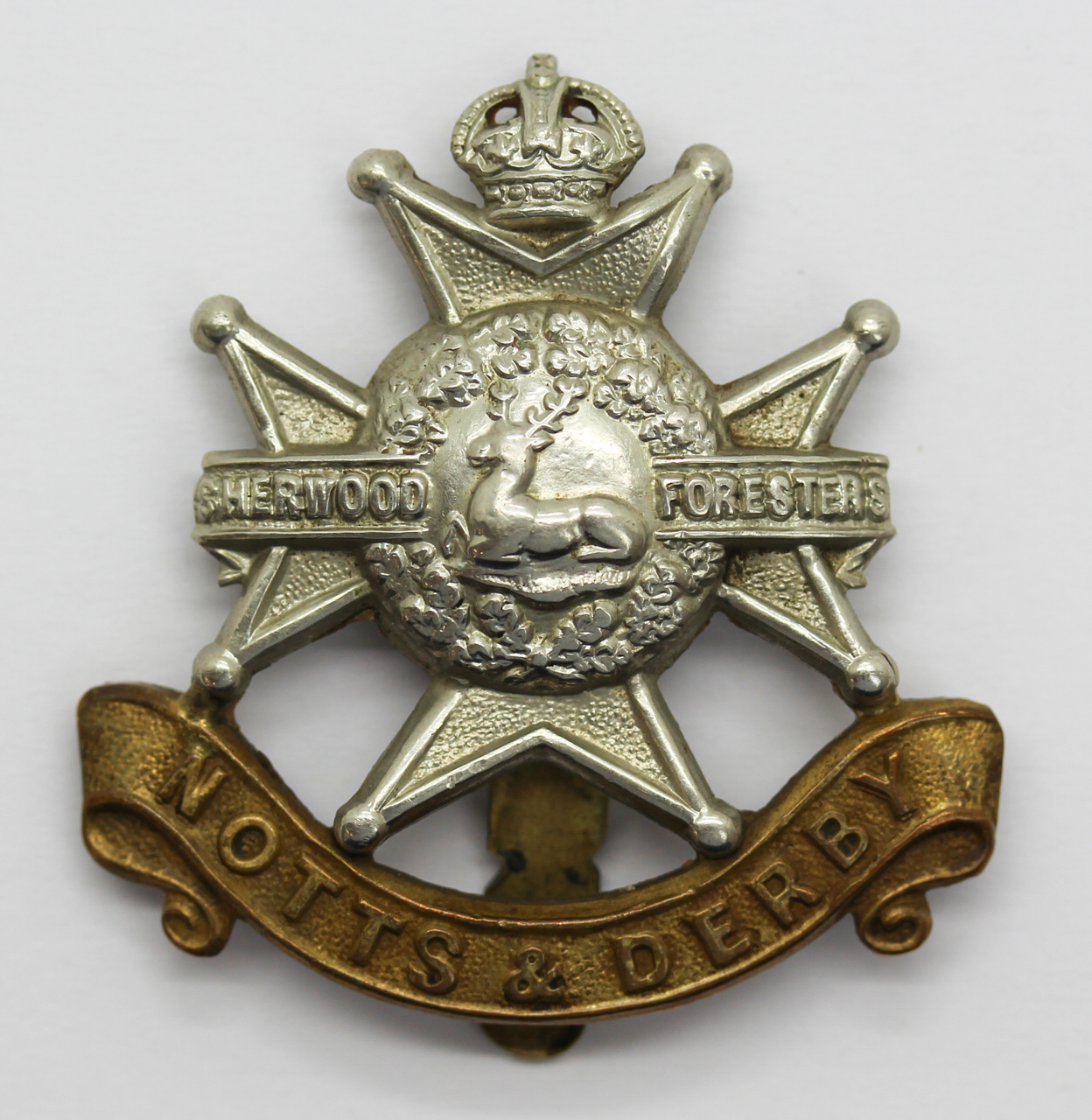 Notts & Derby Regiment (Sherwood Foresters) Cap Badge  - King's Crown