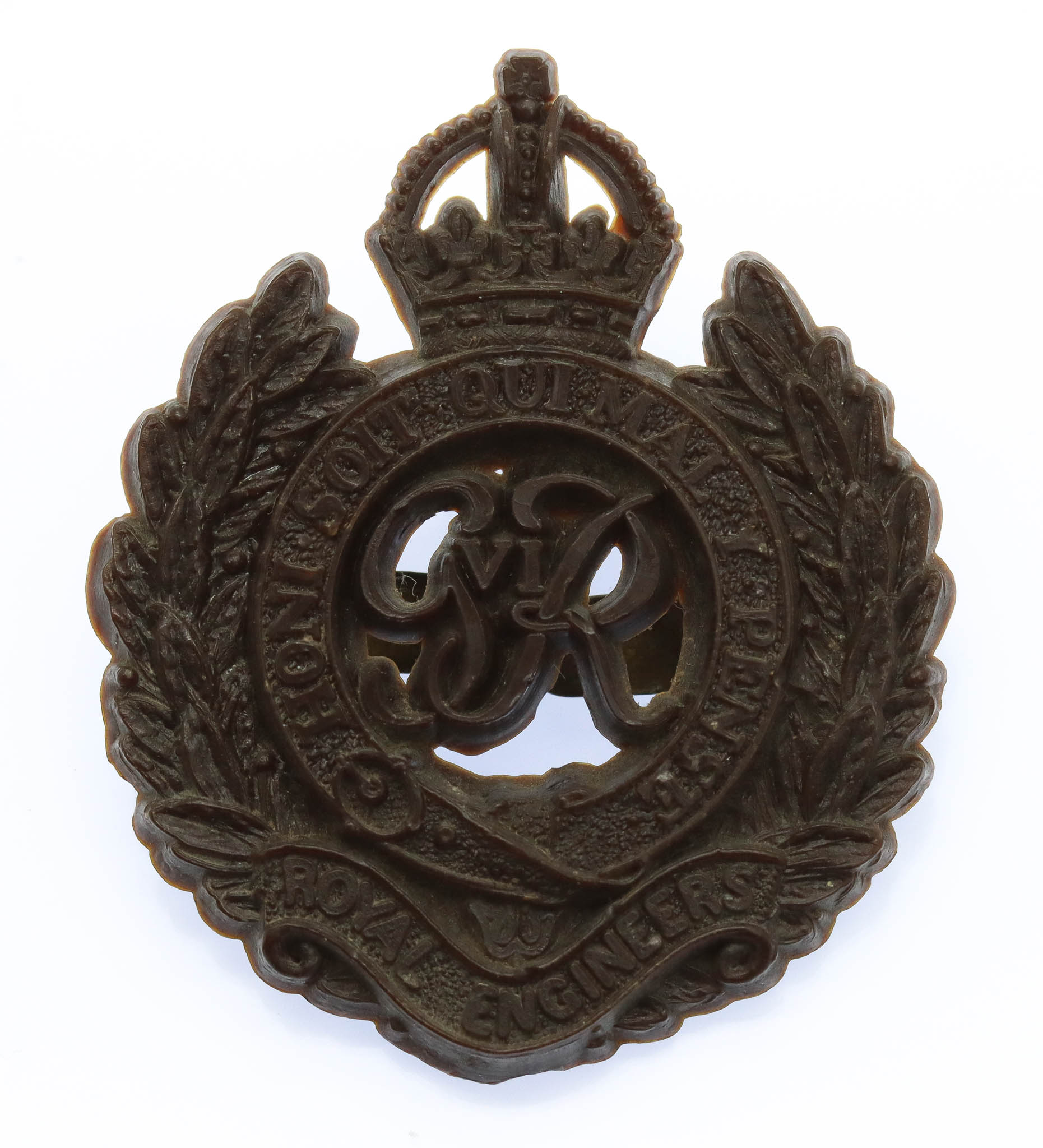 Royal Engineers WW2 Plastic Economy Cap Badge